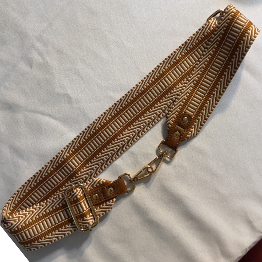 Adjustable Guitar Style Purse Strap Brown White Chevron Pattern Gold Hardware